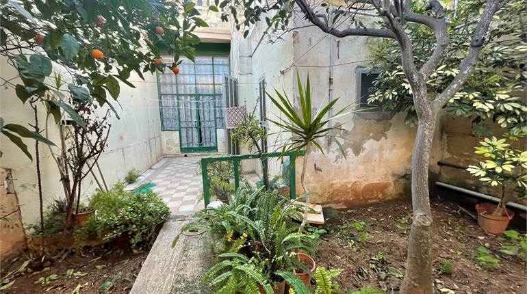 Kirkop - 3 Double Bedroom Townhouse + Large Garden