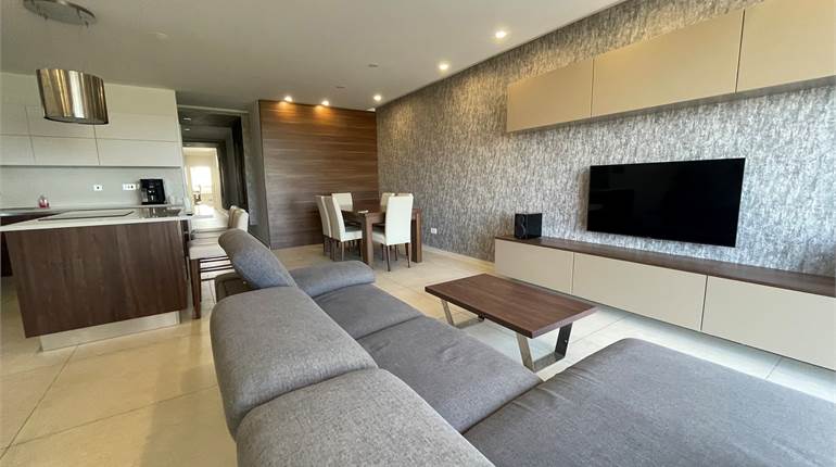 Marsascala - Luxury 3 Bedroom Penthouse + Pool