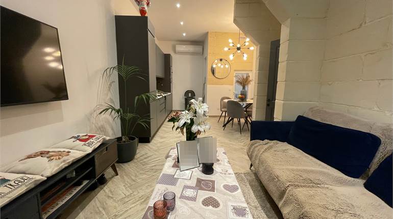 Rabat - Highly Converted 3 Bedroom Townhouse