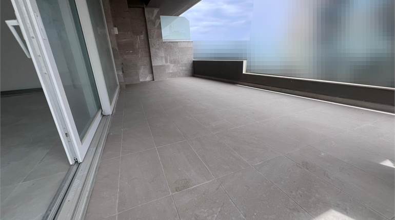 Qawra - Luxury 3 Bedroom Apartment + Seaview