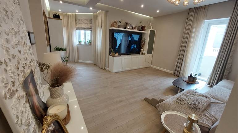 Mosta - 3 DBL Furnished Apartment + Roof + Garage