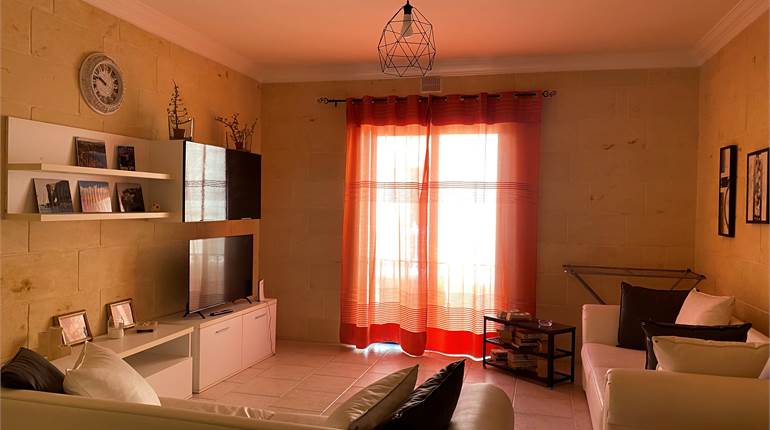 Gozo Xewkija: Two bedroom apartment for rent 