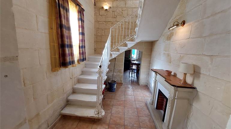 Zabbar - Corner 2 Bdr Townhouse + Roof + A/Space