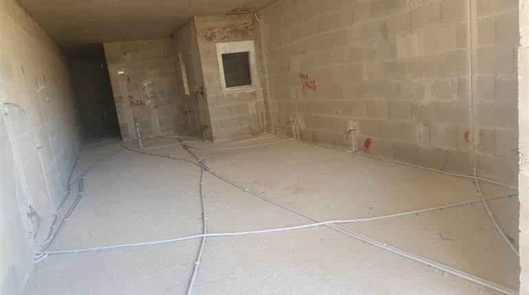  ZEBBIEGH - 3 bedr. Full Finished 2nd fl Apartment