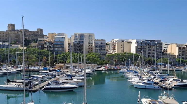Ta Xbiex - 85 sqm Townhouse Unobstructed Views