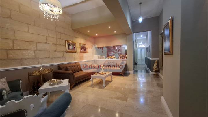 Rabat , A One-of-a-Kind Townhouse with 2-Car Garage, Pool & Spa Features