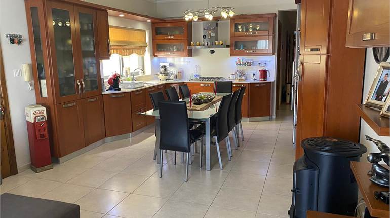 Birkirkara Fully Furnished 3 bedroom Apt + Lift + opt Garage