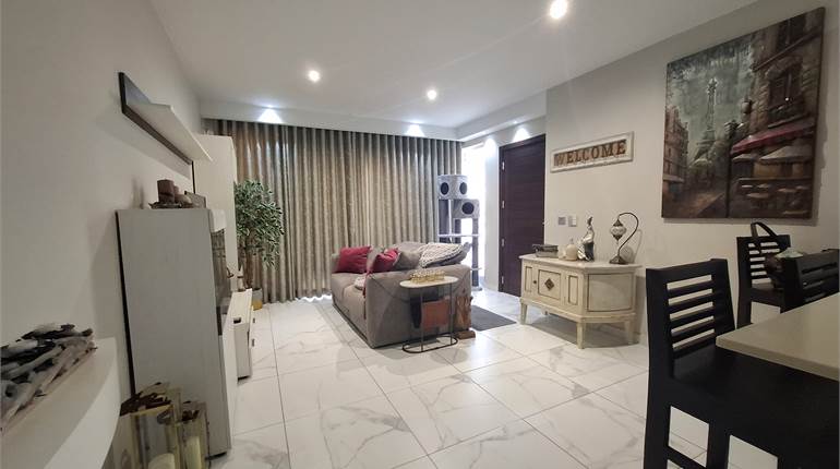 Birzebbugia - Ready To Move Into 2 Dbl Bedroom Elevated Maisonette / Spacious Backyard