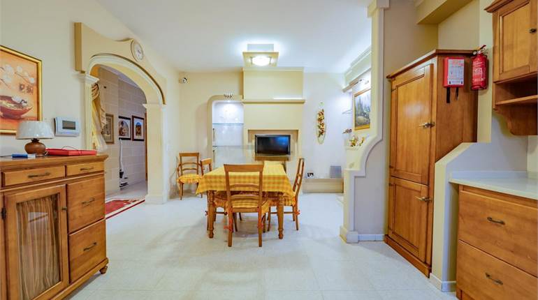 Qormi - Furnished 3 Bedroom Apartment