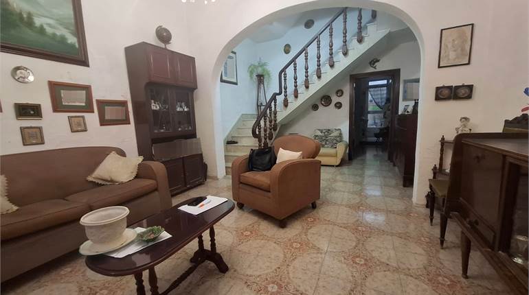 Sliema - 3 Bedroom Townhouse UCA Area