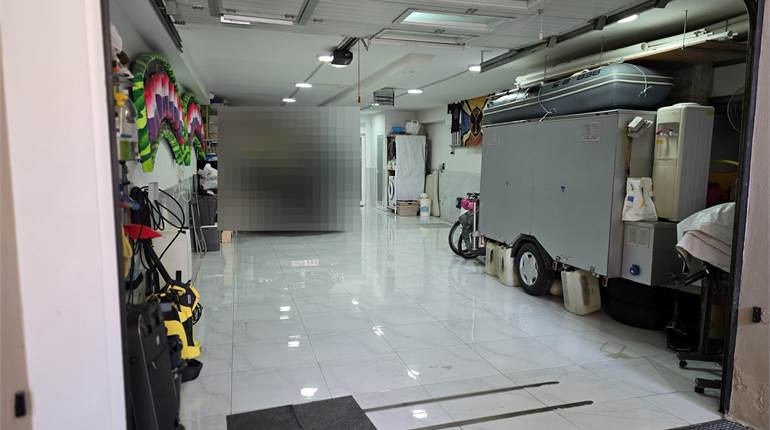 Qormi - Semi-Basement 5 Car Garage 