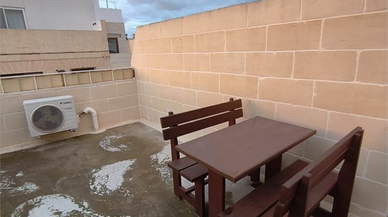 Birzebbugia - For Rent - House