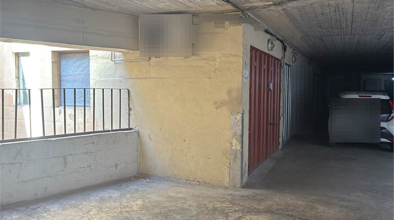 Santa Venera - One Car Garage + Water + Electricity + 2 Windows