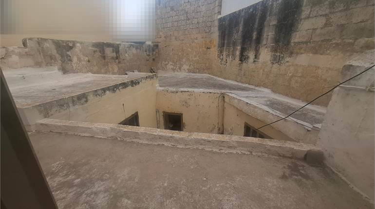 Zebbug - Unconverted House of Character 