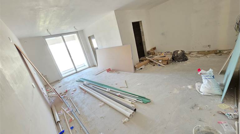 Zejtun - 95sqm 1 Bedroom Finished Apartment + Terrace 