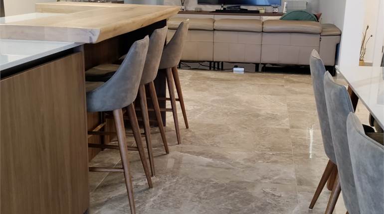 Gzira - 3 Bedroom Third Floor Furnished Apartment 