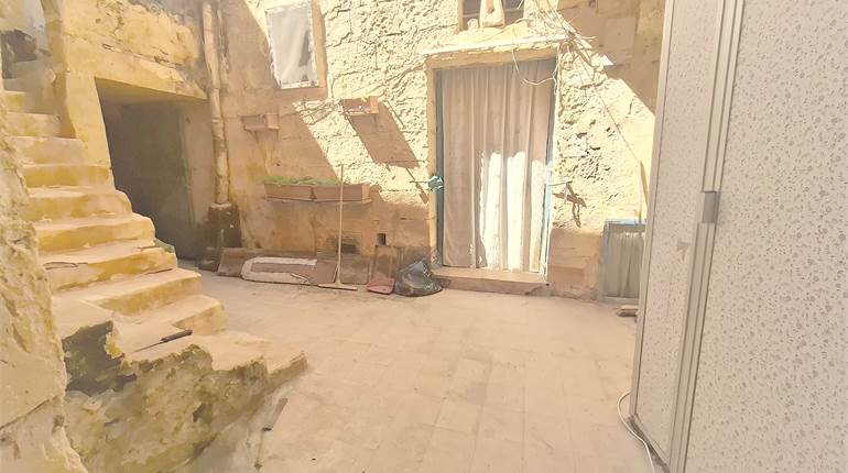 Siggiewi - Unconverted House of Character