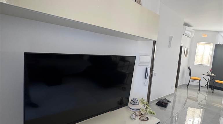 Gozo Kercem: Three bedroom/two bathroom apartment to let