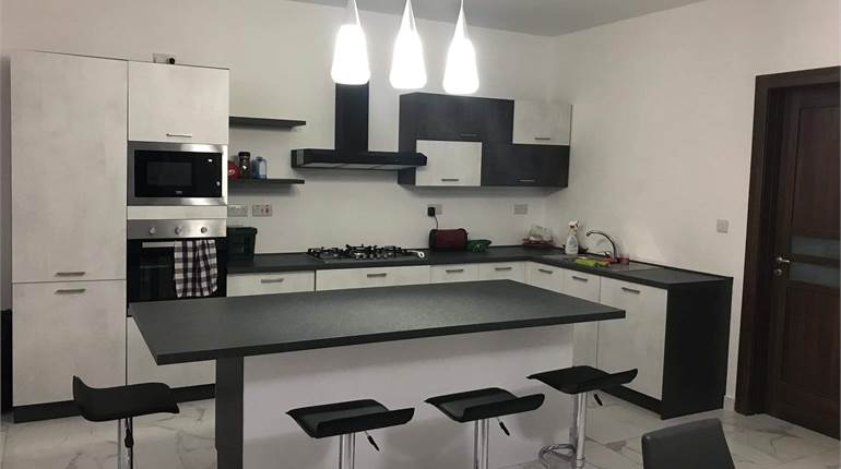 3 Bedroom Aprtment