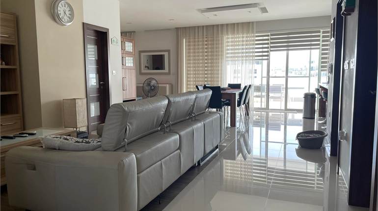 Qawra - 3 Bedroom Penthouse + Views + Opt Garage