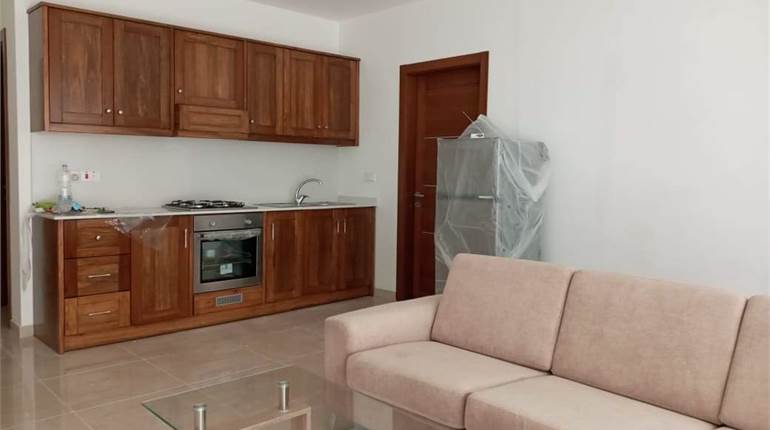 Luqa - Room For Rent