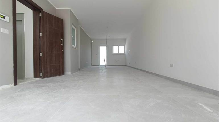 Rabat - Highly Finished 3 B/Rm Penthouse+Airspace