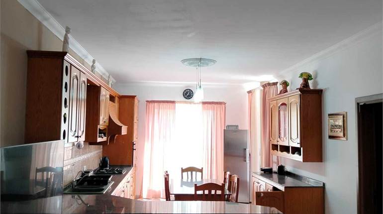 Fgura - 3Bedroom furnished apartment + Use of roof