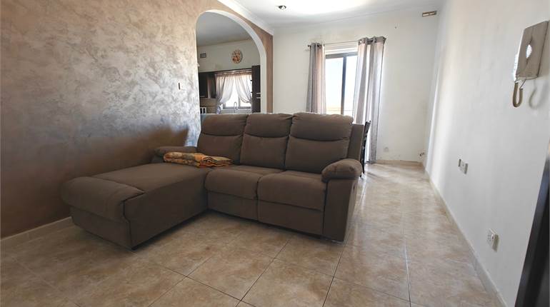 Luqa - 2 Bedroom Apartment Furnished + Roof