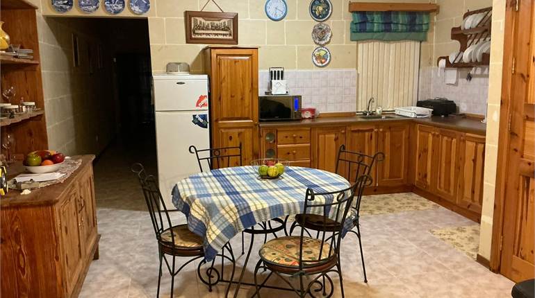 Marsalforn Gozo - 2 Bedroom Furnished Apartment