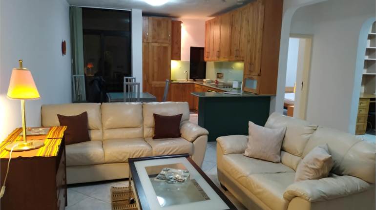 Gzira - 3 Bedroom Furnished Apartment + OptGarage 