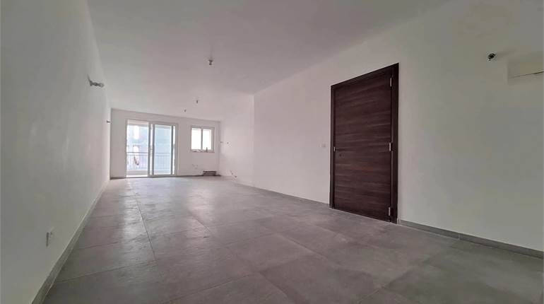 Qawra - 3 Bedroom Finished Apartment