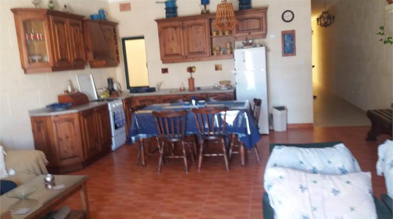 Ta Sannat Gozo - 4 Bdr Furnished Apt + 3 Yards