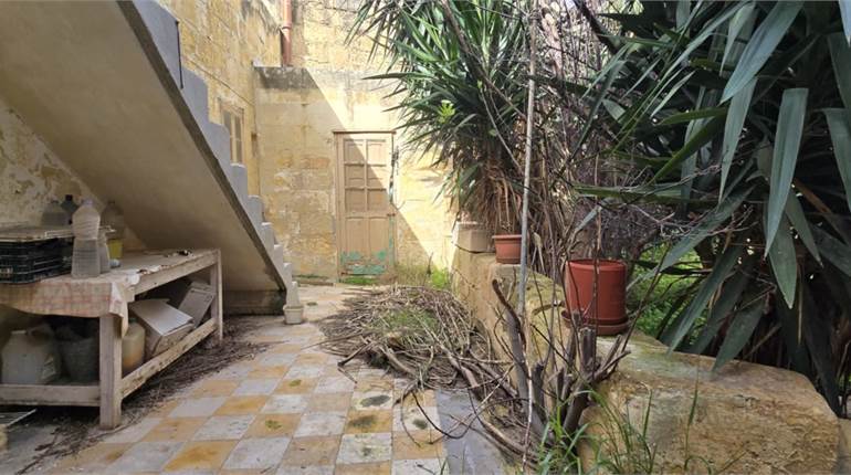 Zejtun - 2/3 Bedroom Townhouse + Large Garden UCA