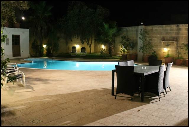 Naxxar - Detached Villa + Large Private Pool